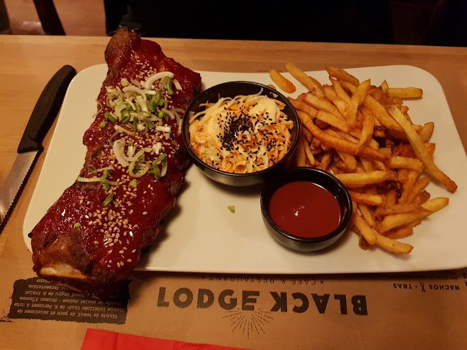 Le Black Lodge Le Black Lodge