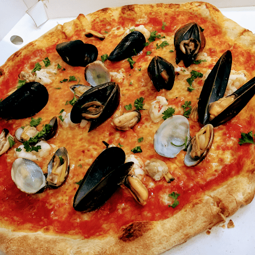 Pizzeria MenaMe’ Fribourg Pizzeria MenaMe' Fribourg