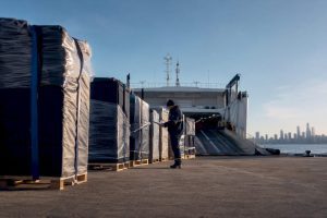 Chargement supervisé pour le déménagement au port